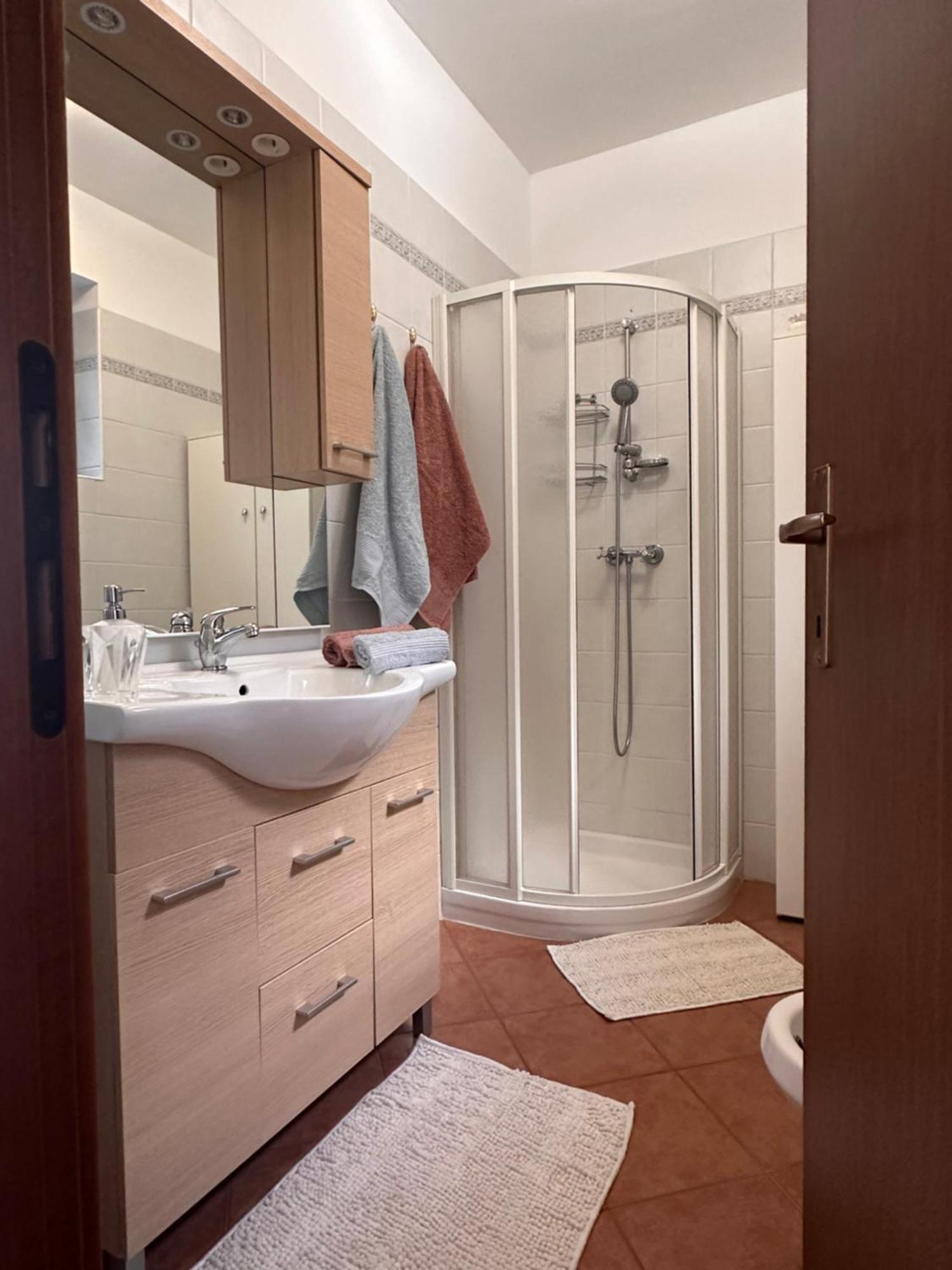 Casa Vacanze La Formica Verbania Esterno foto
